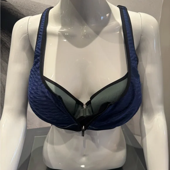 Zip-Front Navy Sports Bra - Picture 4 of 5